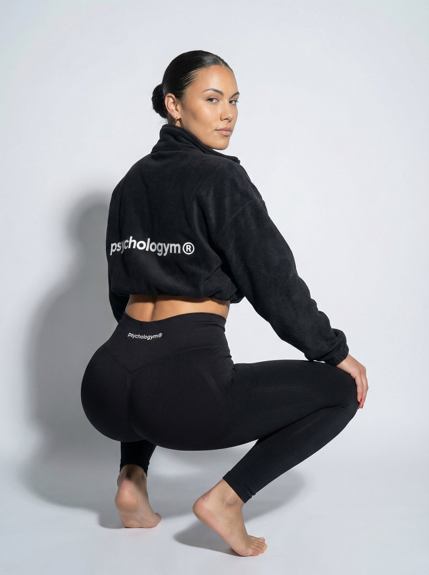 Cropped jacket psychologym® collection.
