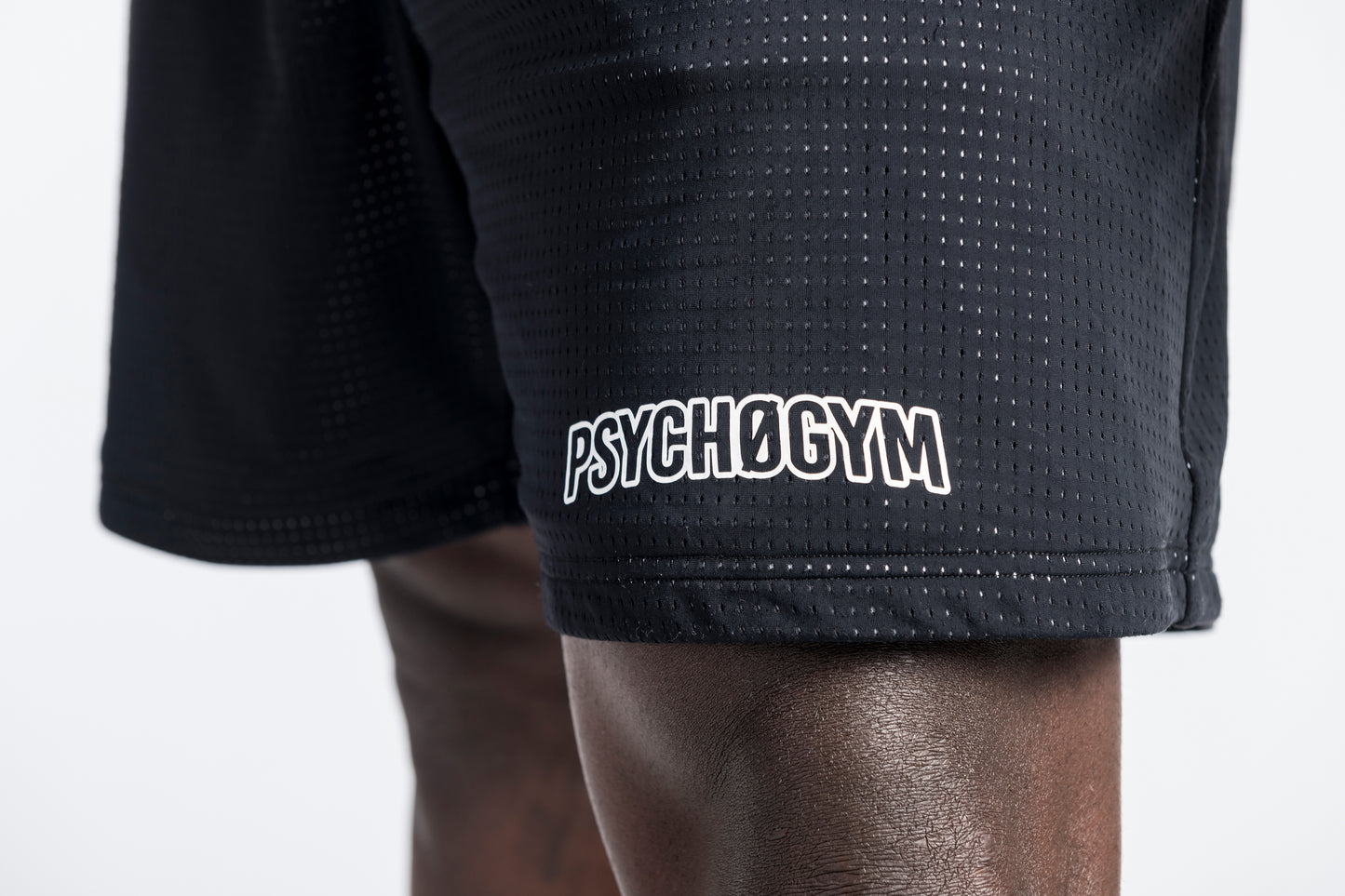 Short pants holey PSYCHOGYM Collection.